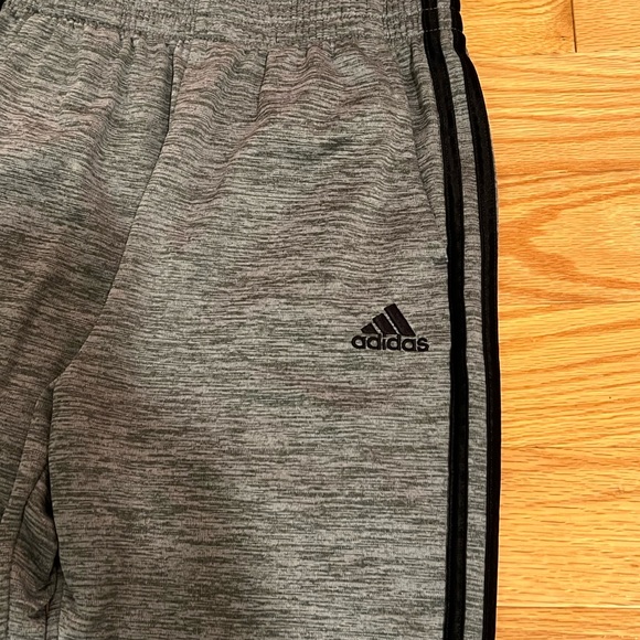 Adidas Pants XL 18/20 - Picture 2 of 5